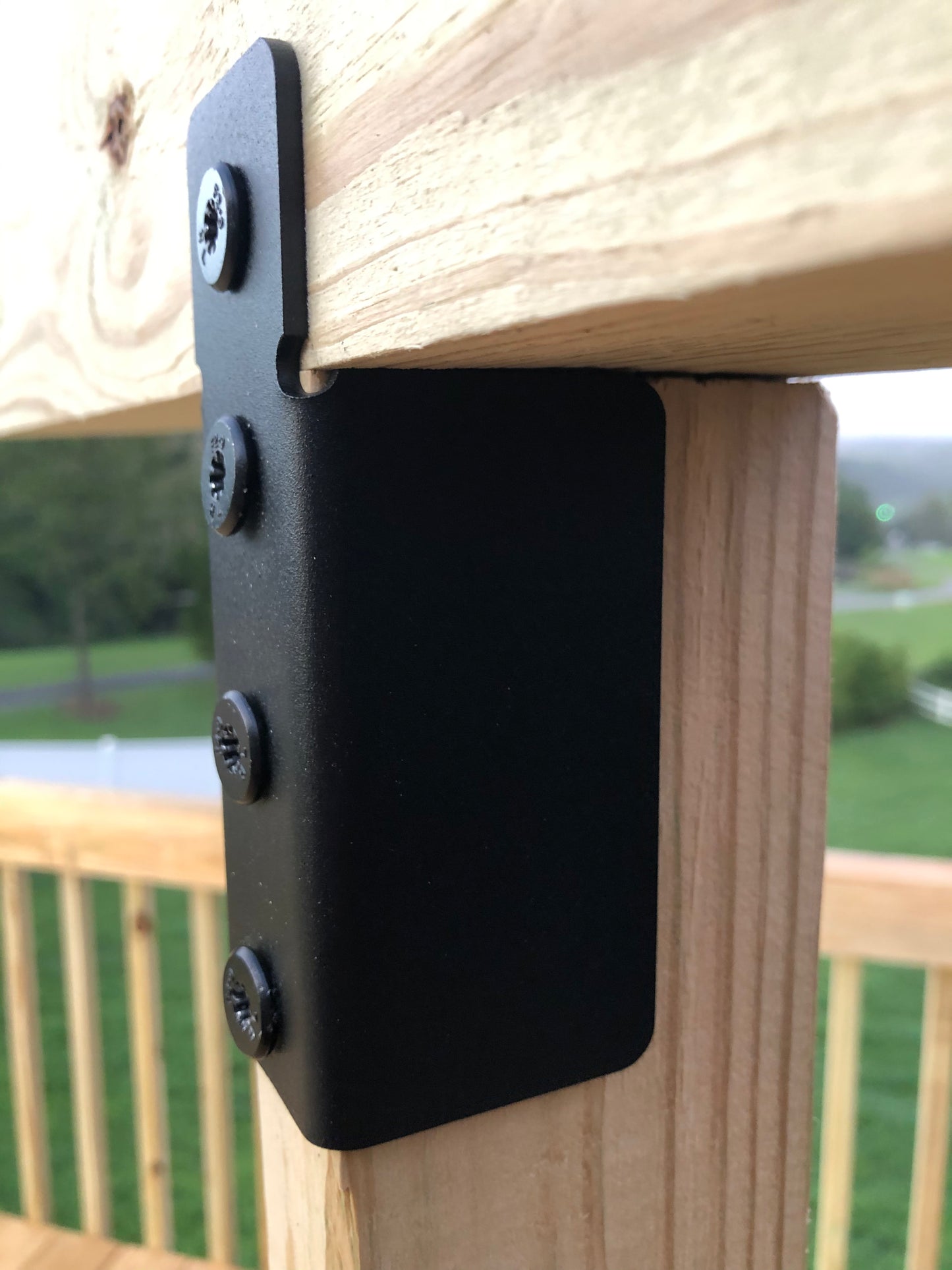 2 x 4 Upper Mount Bracket: